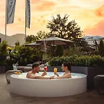 Hi - Wellness & Adults Only 4*
