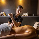 Hi - Wellness & Adults Only