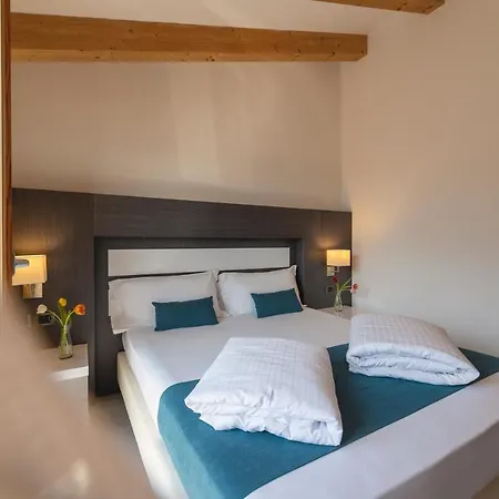 Hi - Wellness & Adults Only 4*