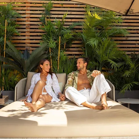 Hi - Wellness & Adults Only