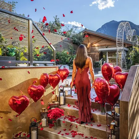 Hi - Wellness & Adults Only