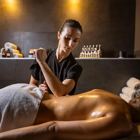 Hi - Wellness & Adults Only