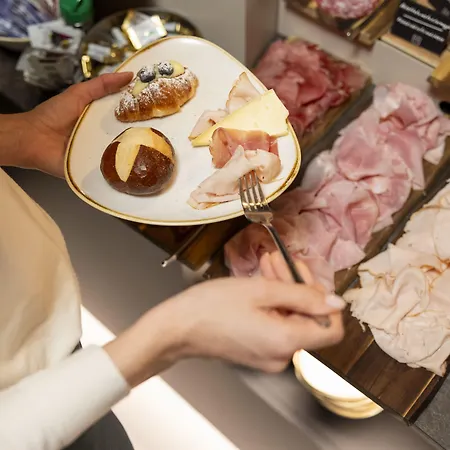 Hi - Wellness & Adults Only Отель Тренто