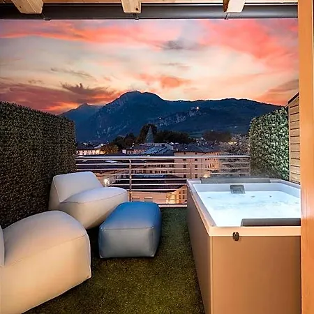 Hi - Wellness & Adults Only 4*