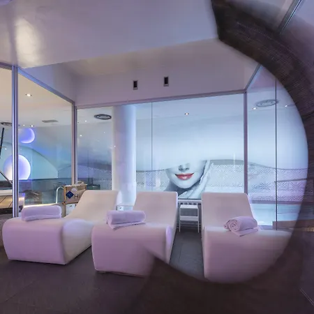 Hi - Wellness & Adults Only Τρέντο