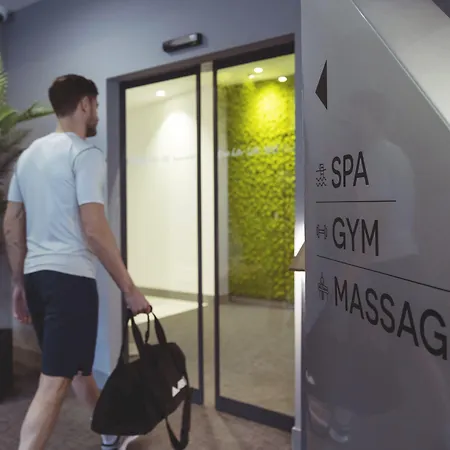 Ξενοδοχείο Hi - Wellness & Adults Only