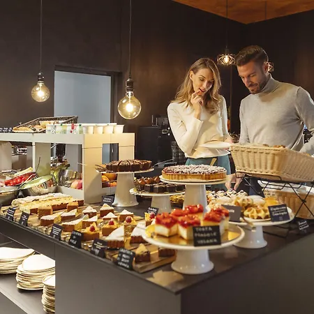 Ξενοδοχείο Hi - Wellness & Adults Only 4*