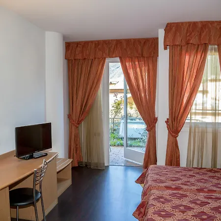 Hotel Hi - Wellness & Adults Only 4*