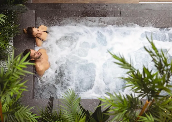 Hi - Wellness & Adults Only 4*