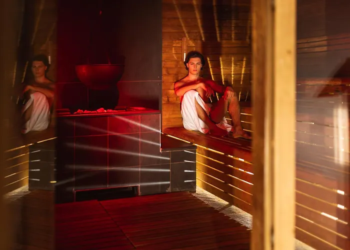 Hi - Wellness & Adults Only Szálloda