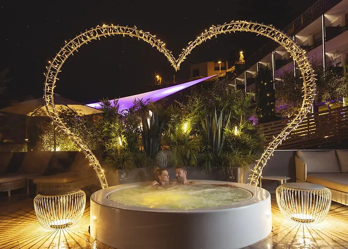 Hi - Wellness & Adults Only